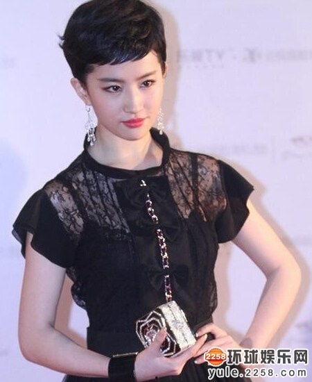 黑色短发女明星,揭秘黑色短发女明星的独特风采